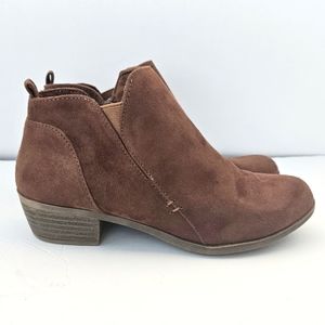 Arizona Jean Co Wmns Gale Memory Foam Brown Faux Suede Ankle Booties Boots Sz6.5